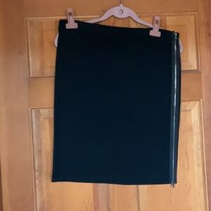 Black Zippered Women's Skirt Gap